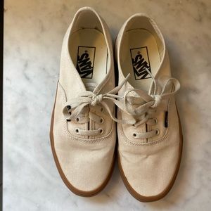 New without tag vans